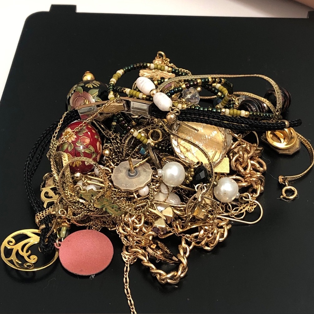 Gold Filled Scrap ( Untested Some Stones)